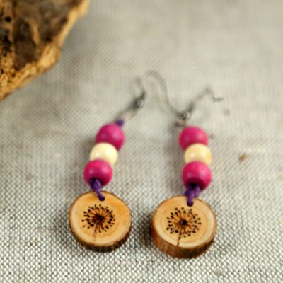 Pendientes panaderos pirograbados